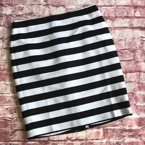 SOLD Ann Taylor Black And White striped mini skirt